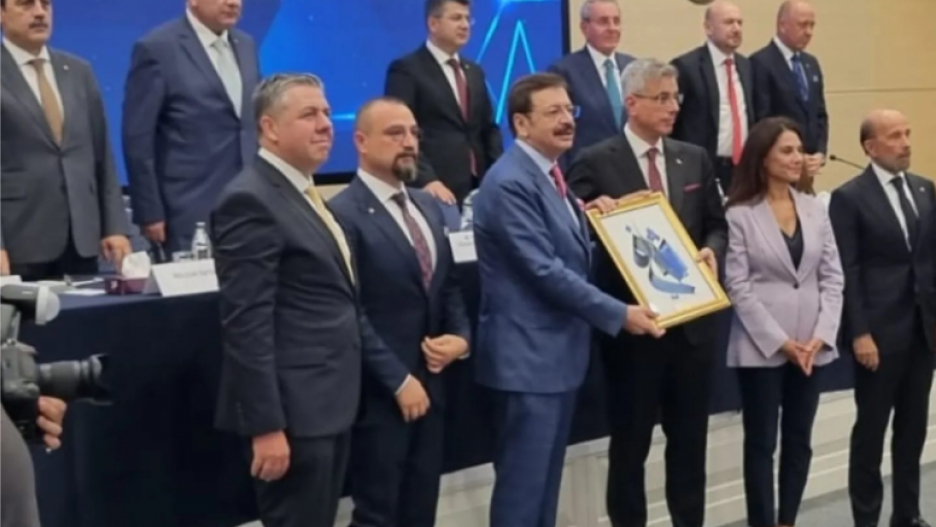 Sağlık Bakanımız, Kurum Yetkilileri ve Sektör Temsilcilerinin Katılımı ile Sağlık Sektörü İstişare Toplantısı Yapıldı.