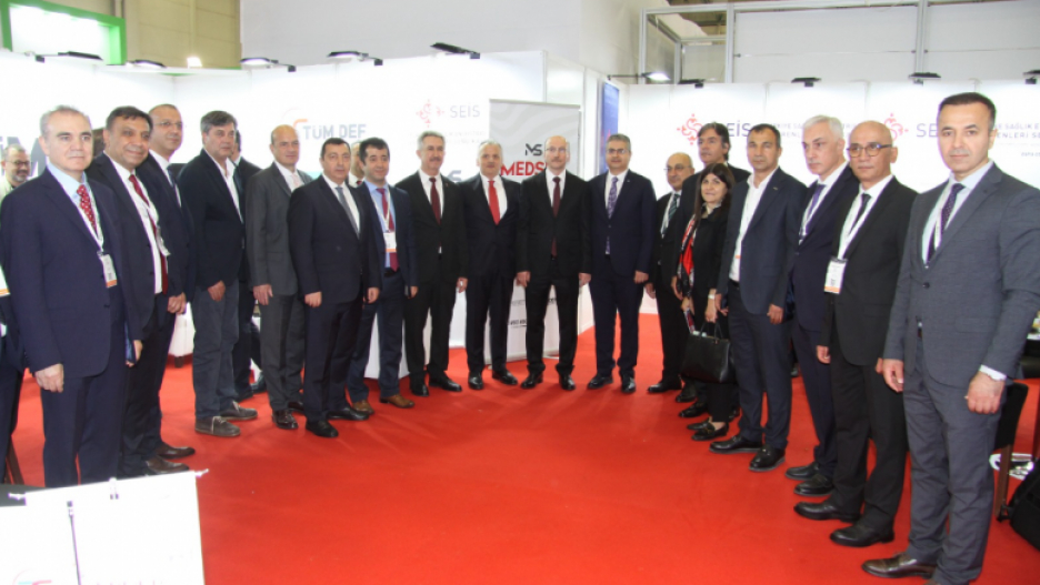 Standımızı ziyaret eden  Türkiye İlaç ve Tıbbi Cihaz Kurumu Başkanı Dr. Asım Hocaoğlu ve  Diğer Tüm Yetkililere Teşekkür Ederiz.