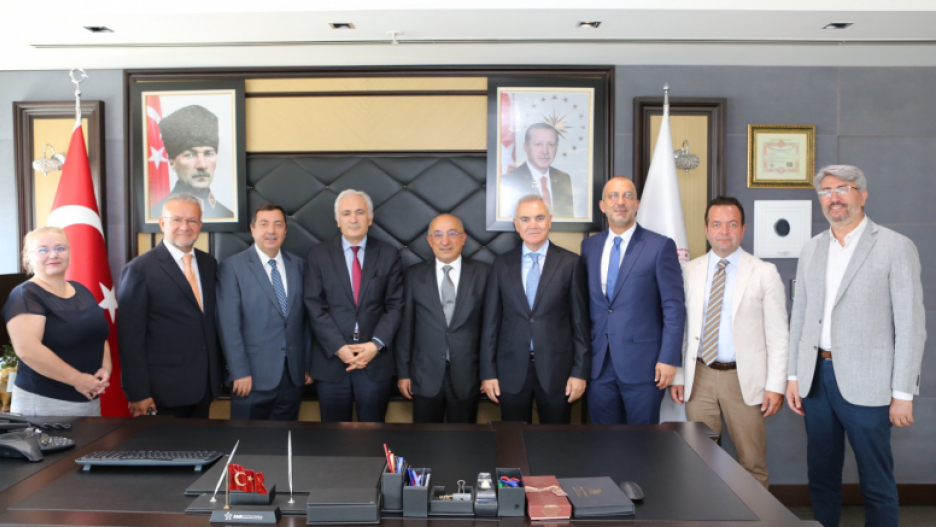 TÜMDEF ve SEİS'ten TİTCK'ya Ziyaret: Tıbbi Cihaz Sektörünün Gündemi Değerlendirildi